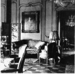 Madame Tibor de Scitovszky [4862] on display at the Scitovszky villa in Budapest, c. 1930